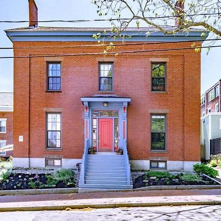 Historic Corner Apartment With Patio & Off Street Parking Portland Exteriör bild
